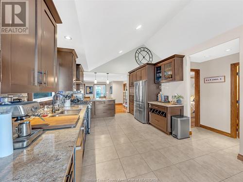 1690 Caille, Lakeshore, ON - Indoor Photo Showing Kitchen With Double Sink