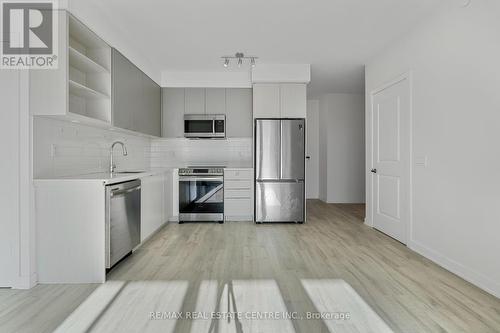 310 - 4655 Metcalfe Avenue W, Mississauga (Central Erin Mills), ON - Indoor Photo Showing Kitchen