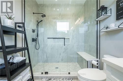 3331 Homestead Drive, Hamilton (Mount Hope), ON - Indoor Photo Showing Bathroom