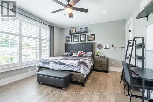 3331 Homestead Drive, Hamilton (Mount Hope), ON - Indoor Photo Showing Bedroom