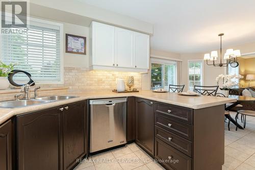 1 Milkweed Crescent, Brampton (Northwest Sandalwood Parkway), ON - Indoor Photo Showing Kitchen With Double Sink