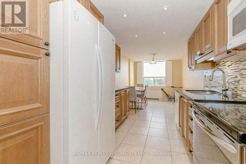 804 - 58 Church Street E, Brampton (Downtown Brampton), ON - Indoor Photo Showing Kitchen