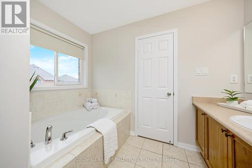 52 Milfoil Street, Halton Hills, ON - Indoor Photo Showing Bathroom