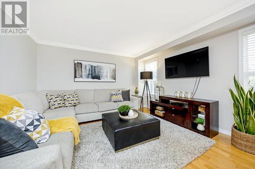 52 Milfoil Street, Halton Hills, ON - Indoor Photo Showing Living Room