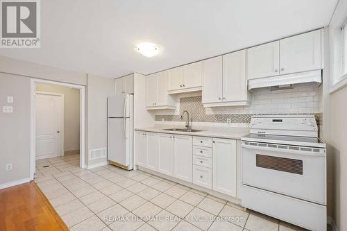 6117 Maple Gate Circle, Mississauga (Lisgar), ON - Indoor Photo Showing Kitchen With Double Sink