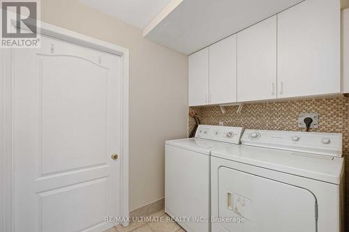 6117 Maple Gate Circle, Mississauga (Lisgar), ON - Indoor Photo Showing Laundry Room