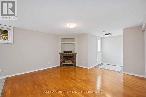 6117 Maple Gate Circle, Mississauga (Lisgar), ON - Indoor With Fireplace