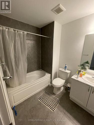 13 Melmar Street, Brampton (Bram West), ON - Indoor Photo Showing Bathroom