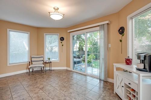 796 Hawkins Crescent, Burlington, ON - Indoor Photo Showing Other Room