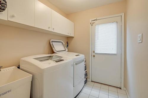 796 Hawkins Crescent, Burlington, ON - Indoor Photo Showing Laundry Room