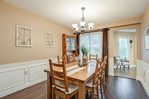 796 Hawkins Crescent, Burlington, ON - Indoor Photo Showing Dining Room