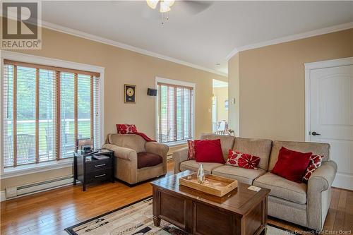 31 Florence Drive, Grand Bay-Westfield, NB - Indoor Photo Showing Living Room