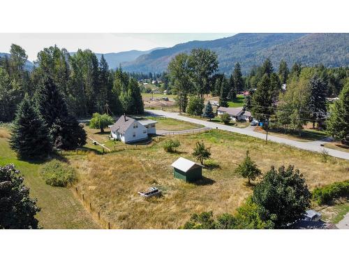 2010 Debruyn Road, Fruitvale, BC 