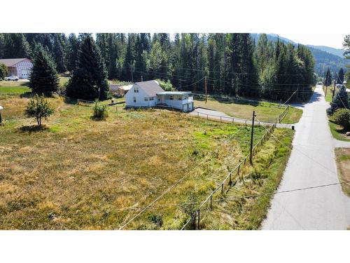 2010 Debruyn Road, Fruitvale, BC 