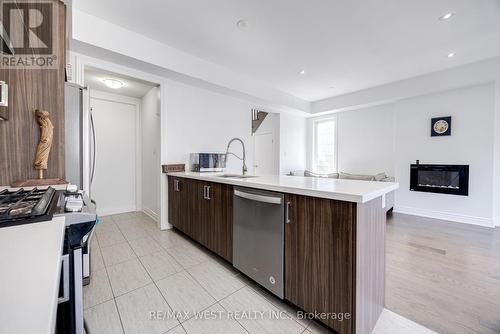 Upper - 2 Augustus Terrace, Toronto (Islington-City Centre West), ON - Indoor Photo Showing Kitchen