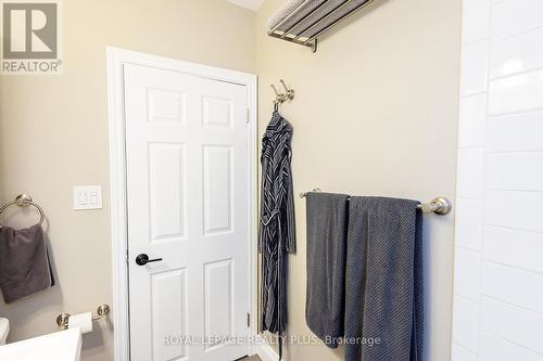 23 Mercer Road, Cambridge, ON - Indoor Photo Showing Bathroom