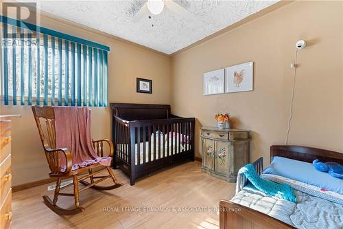 10 Mckay Street, Petawawa, ON - Indoor Photo Showing Bedroom