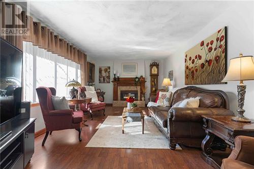 10 Mckay Street, Petawawa, ON - Indoor Photo Showing Living Room With Fireplace