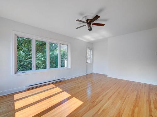 Living room - 4507 Rue Bossuet, Montréal (Mercier/Hochelaga-Maisonneuve), QC - Indoor Photo Showing Other Room