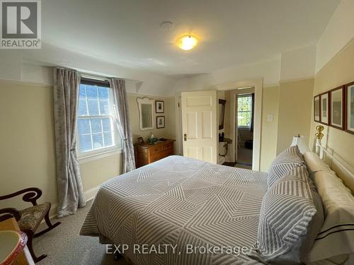 112 Palmer Road, Belleville, ON - Indoor Photo Showing Bedroom