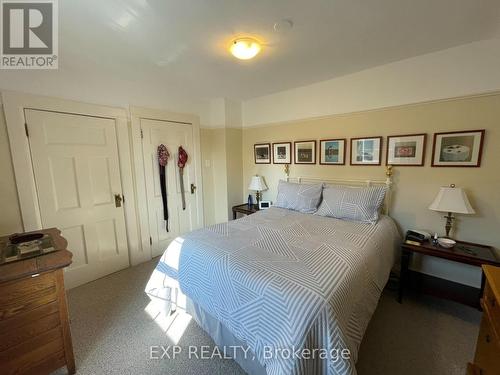 112 Palmer Road, Belleville, ON - Indoor Photo Showing Bedroom