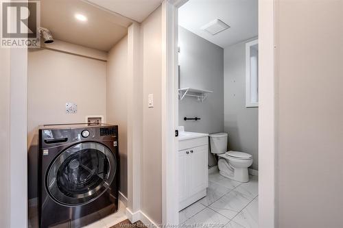 280 Glass Avenue Unit# 2, Kingsville, ON - Indoor Photo Showing Laundry Room