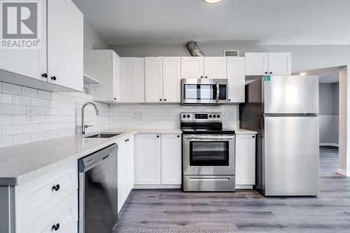 280 Glass Avenue Unit# 2, Kingsville, ON - Indoor Photo Showing Kitchen