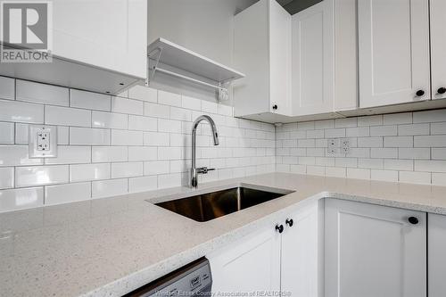 280 Glass Avenue Unit# 2, Kingsville, ON - Indoor Photo Showing Kitchen