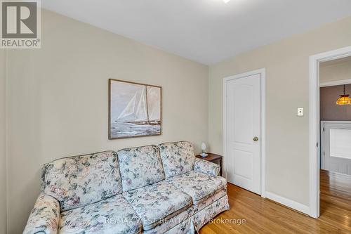 5 Picton Crescent, Toronto (Downsview-Roding-Cfb), ON - Indoor