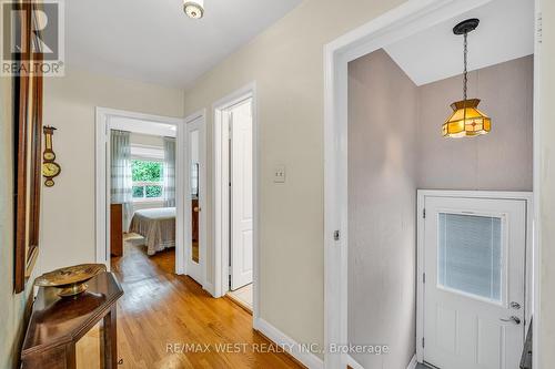 5 Picton Crescent, Toronto (Downsview-Roding-Cfb), ON - Indoor Photo Showing Other Room