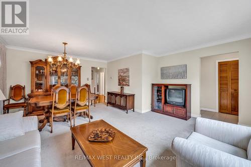 5 Picton Crescent, Toronto (Downsview-Roding-Cfb), ON - Indoor Photo Showing Living Room With Fireplace