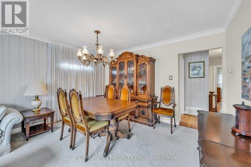 5 Picton Crescent, Toronto (Downsview-Roding-Cfb), ON - Indoor Photo Showing Dining Room