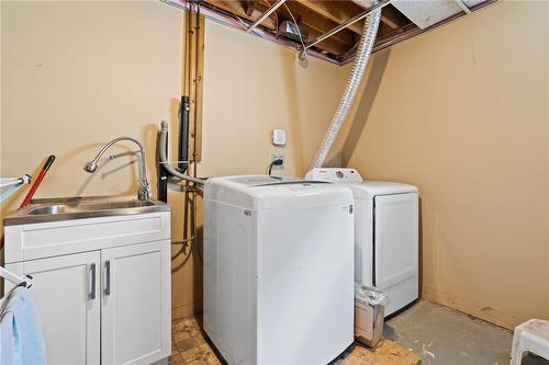 6125 Prospect Street, Niagara Falls, ON - Indoor Photo Showing Laundry Room