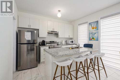 74 Nicort Road, Wasaga Beach, ON - Indoor Photo Showing Kitchen