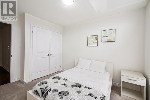 74 Nicort Road, Wasaga Beach, ON - Indoor Photo Showing Bedroom