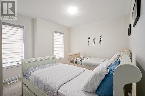 74 Nicort Road, Wasaga Beach, ON - Indoor Photo Showing Bedroom