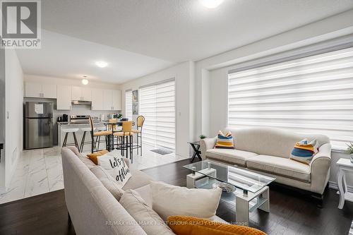 74 Nicort Road, Wasaga Beach, ON - Indoor Photo Showing Living Room