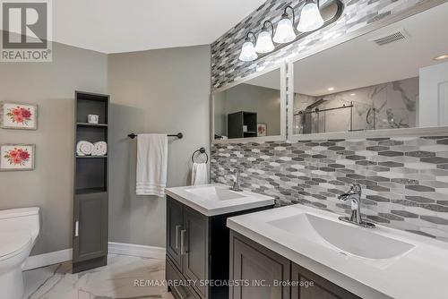 146 8Th Avenue, New Tecumseth (Alliston), ON - Indoor Photo Showing Bathroom