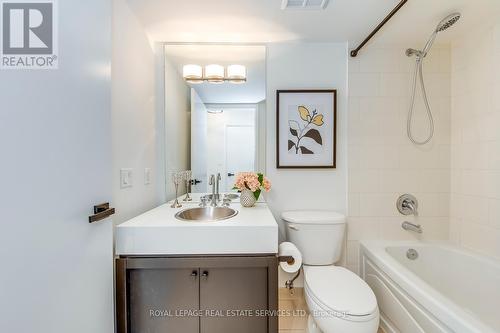 1108 - 81 Navy Wharf Court, Toronto (Waterfront Communities), ON - Indoor Photo Showing Bathroom