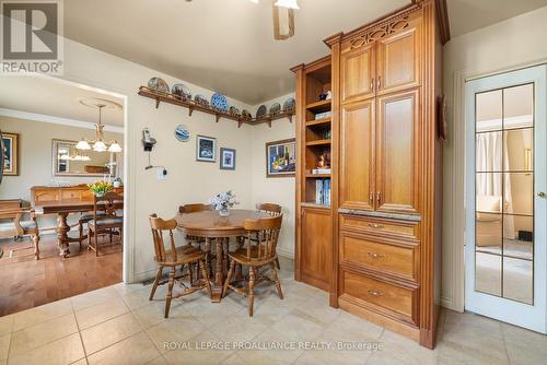 3286 County Rd 3 Road, Prince Edward County (Ameliasburgh), ON - Indoor Photo Showing Dining Room