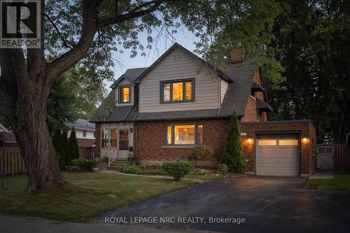 15 Rosewood Avenue, Welland, ON - Outdoor With Facade