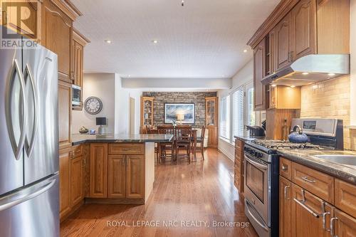 15 Rosewood Avenue, Welland, ON - Indoor Photo Showing Kitchen