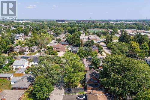 15 Rosewood Avenue, Welland, ON - Outdoor With View