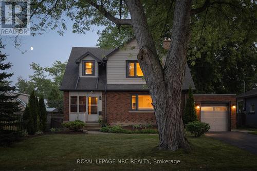 15 Rosewood Avenue, Welland, ON - Outdoor With Facade