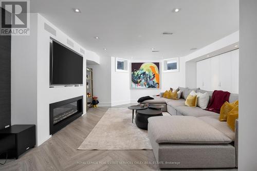 80 Mathersfield Drive, Toronto (Rosedale-Moore Park), ON - Indoor Photo Showing Living Room With Fireplace