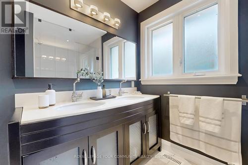 272 Third Line, Oakville (Bronte West), ON - Indoor Photo Showing Bathroom