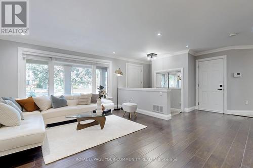 272 Third Line, Oakville (Bronte West), ON - Indoor Photo Showing Living Room