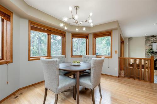 113 Shorecrest Drive, Winnipeg, MB - Indoor Photo Showing Dining Room