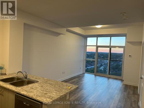 1204 - 470 Dundas Street E, Hamilton (Waterdown), ON - Indoor Photo Showing Kitchen With Double Sink