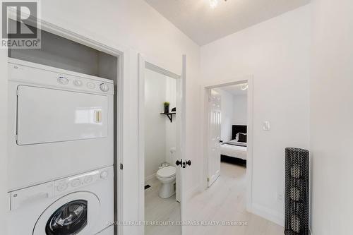 39 Division Street, Hamilton (Homeside), ON - Indoor Photo Showing Laundry Room